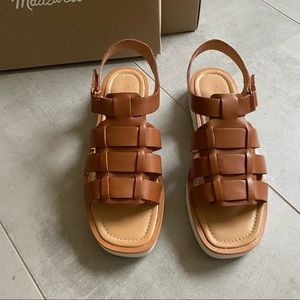 Madewell Fisherman Flatform Sandal in English Saddle